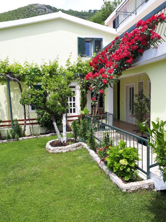 Petrovac Apartments Simo מראה חיצוני תמונה