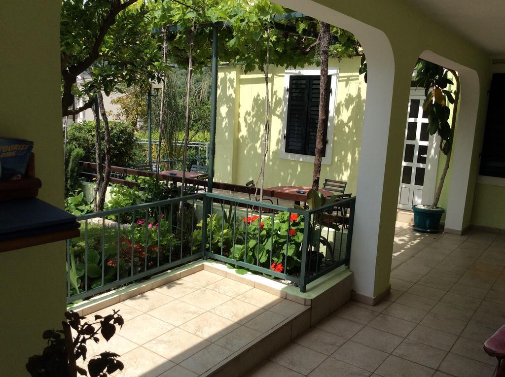 Petrovac Apartments Simo מראה חיצוני תמונה