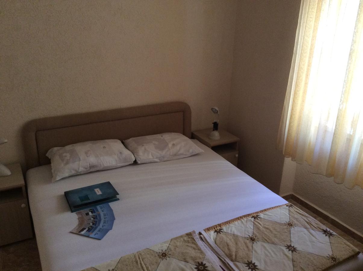 Petrovac Apartments Simo מראה חיצוני תמונה