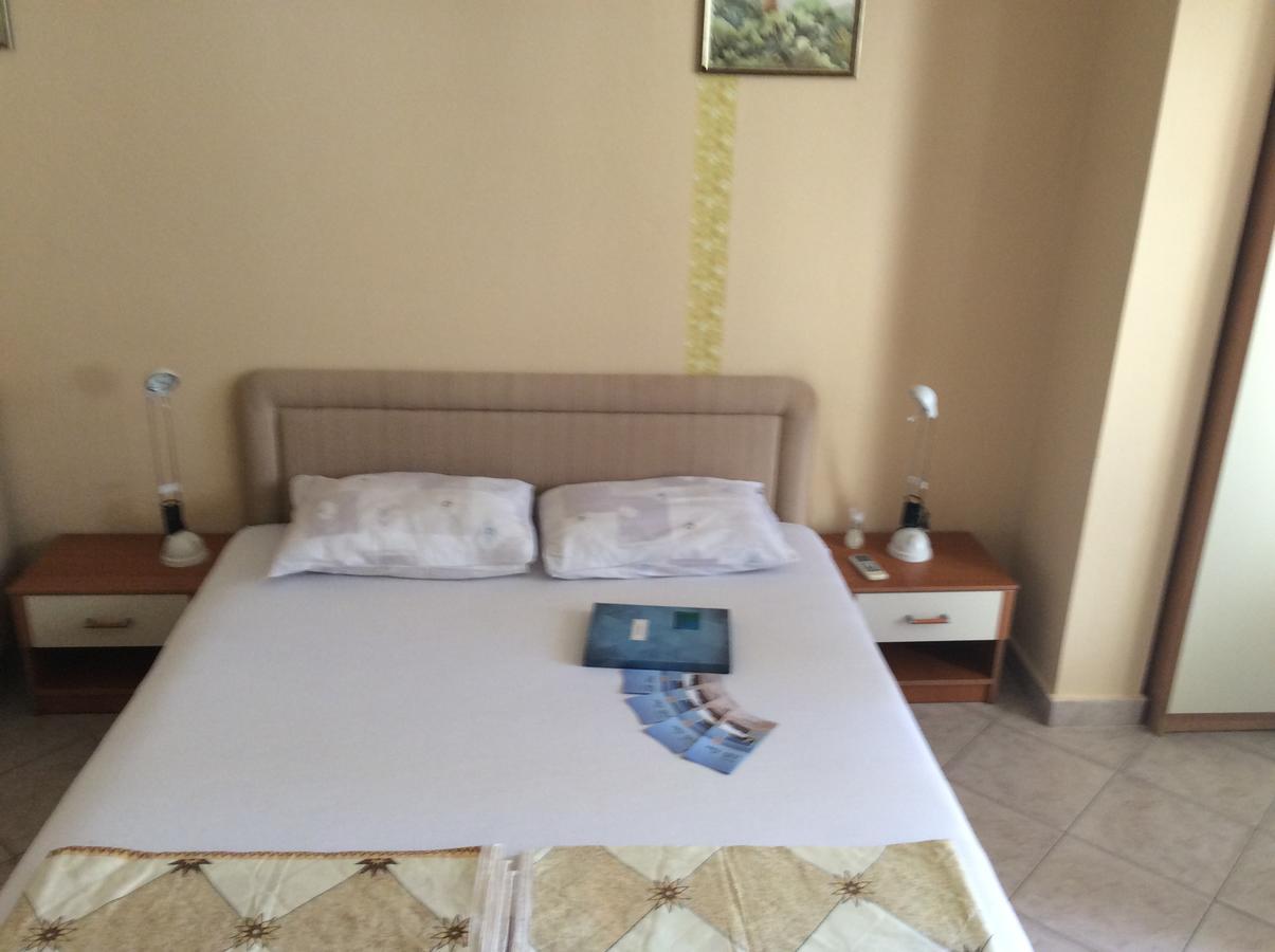 Petrovac Apartments Simo מראה חיצוני תמונה