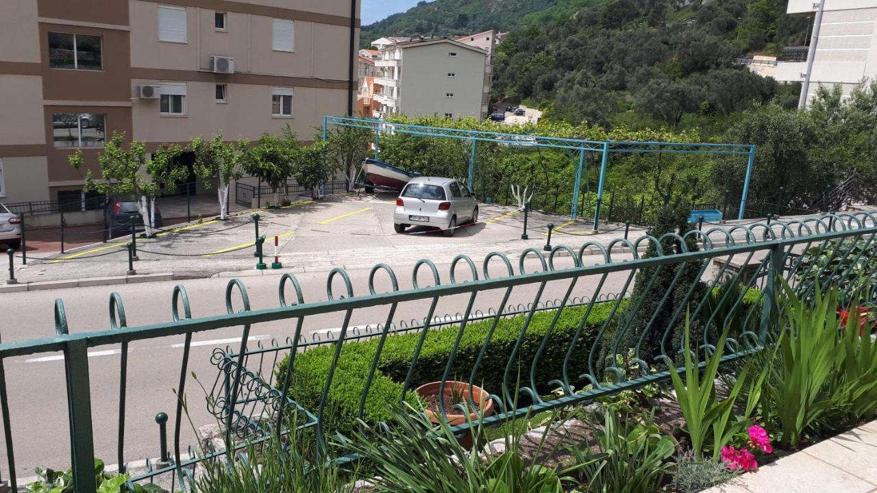 Petrovac Apartments Simo מראה חיצוני תמונה
